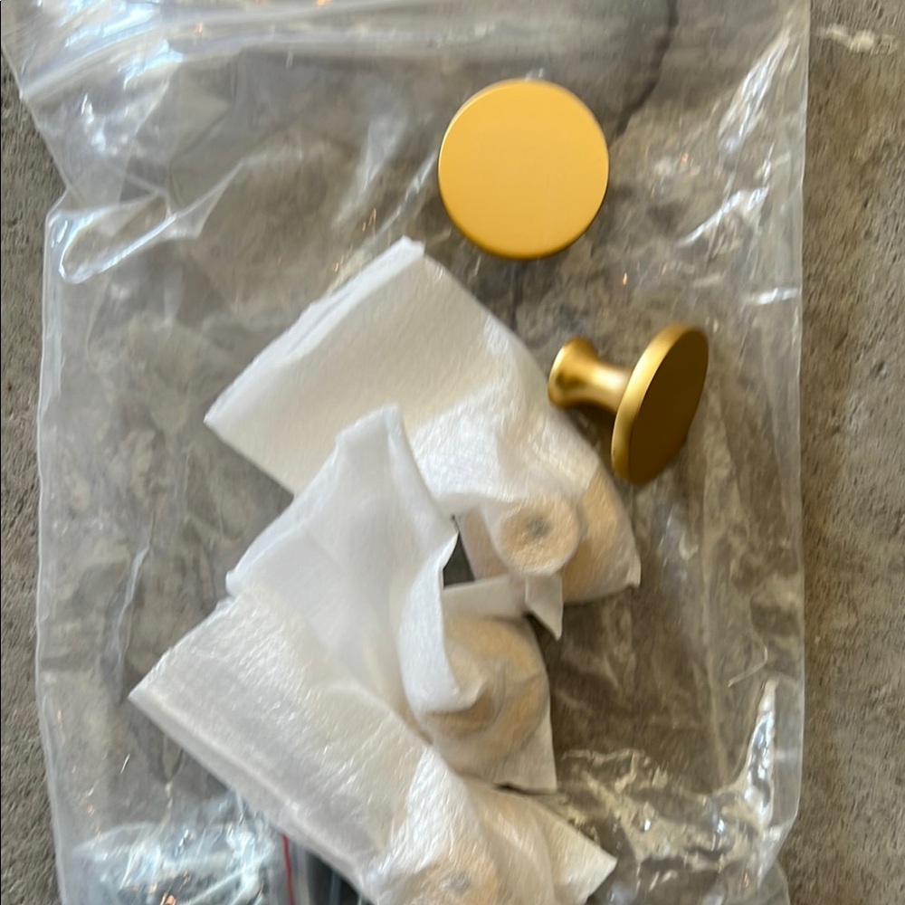 5 Brass Cabinet Knobs new